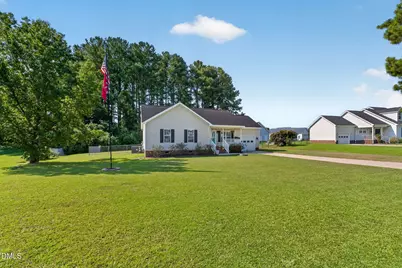 1911 Nahunta Road, Pikeville, NC 27863 - Photo 2