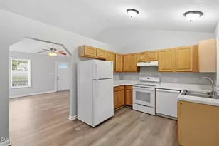 2003 Laurel Leaf Rd, Zebulon, NC 27597 - Photo 12