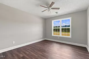 390 Comanche Dr, Erwin, NC 28339 - Photo 20