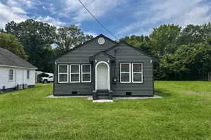 111 N McCaskey Rd, Williamston, NC 27892 - Photo 2