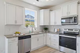 1268 Sidney Crk Dr, Zebulon, NC 27597 - Photo 4