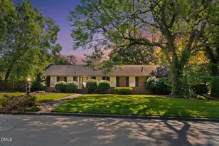 1228 Ridgecrest Ave, Burlington, NC 27215 - Photo 2
