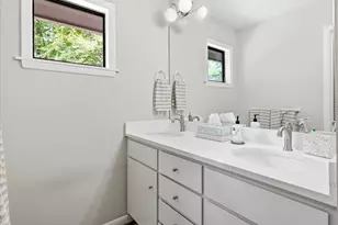 303 Deepwood Rd, Chapel Hill, NC 27514 - Photo 16
