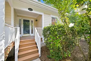 305 McGregor Dr, Chapel Hill, NC 27514 - Photo 2
