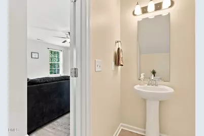 8109 Fieldcrest Lane, Fuquay Varina, NC 27526 - Photo 32
