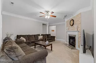623 Ives Ct, Chapel Hill, NC 27514 - Photo 6