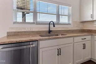 1572 Eastbay Dr, Fayetteville, NC 28312 - Photo 10