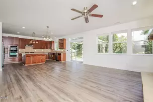121 Averasboro Dr, Clayton, NC 27520 - Photo 2