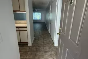 1521 Graduate Ln, Raleigh, NC 27606 - Photo 2