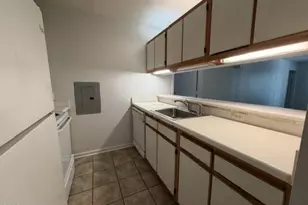 1521 Graduate Ln, Raleigh, NC 27606 - Photo 4