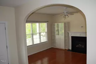 513 E Maple Ave, Holly Springs, NC 27540 - Photo 6