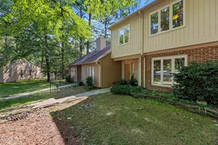 109 Mossbark Ln, Chapel Hill, NC 27514 - Photo 1