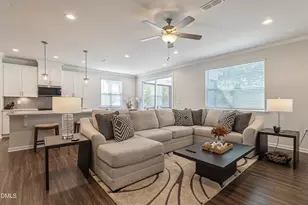 121 Providence Crk Dr, Fuquay Varina, NC 27526 - Photo 2