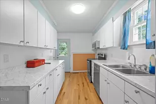1916 Oxford Rd, Henderson, NC 27536 - Photo 20