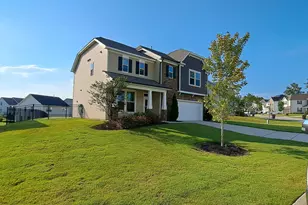 435 Hawksbill Dr, Franklinton, NC 27525 - Photo 2
