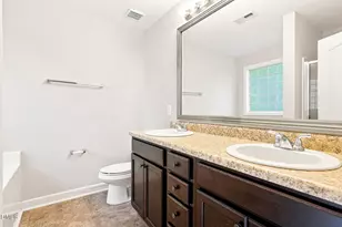 1216 Braemar Highland Dr, Zebulon, NC 27597 - Photo 4
