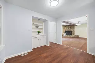 1208 Hatch Rd, Chapel Hill, NC 27516 - Photo 4