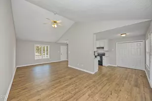 118 McKenzie Cir, Clayton, NC 27520 - Photo 6