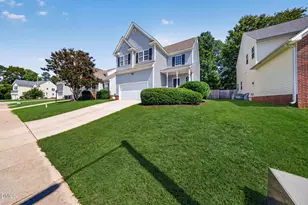 2525 Trailwood Hills Dr, Raleigh, NC 27603 - Photo 2