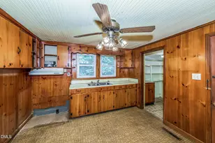 408 Walker St, Roxboro, NC 27573 - Photo 2