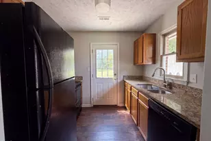1710 Winnabow Dr, Fayetteville, NC 28304 - Photo 2