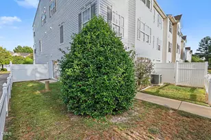 8600 Neuse Landing Ln, Raleigh, NC 27616 - Photo 28
