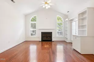 4713 Lewisham Ct, Raleigh, NC 27612 - Photo 2