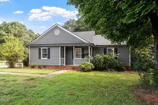 104 Riverbend Dr, Clayton, NC 27527 - Photo 2