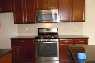 10118 Knotty Pine Ln, Raleigh, NC 27617 - Photo 16