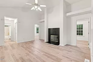 331 Rosehaven Dr, Raleigh, NC 27609 - Photo 8