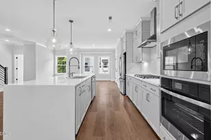 723 Mildred Oaks Ct, Cary, NC 27519 - Photo 8