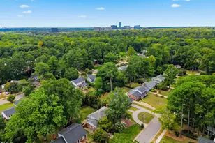 1008 Indian Trail Dr, Raleigh, NC 27609 - Photo 42