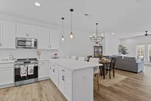 5619 Johnson Woods Ct, Raleigh, NC 27609 - Photo 8