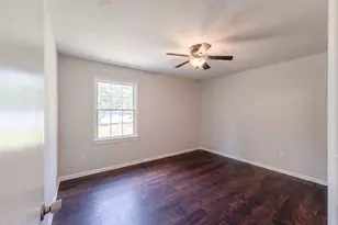 3632 Metric Dr, Hope Mills, NC 28348 - Photo 4