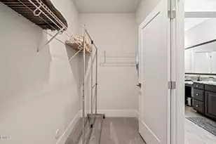 10320 Sablewood Dr, Raleigh, NC 27617 - Photo 20