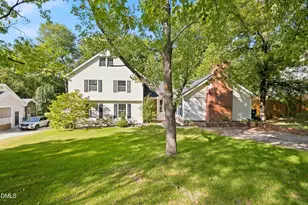 2113 Port Royal Rd, Raleigh, NC 27609 - Photo 8