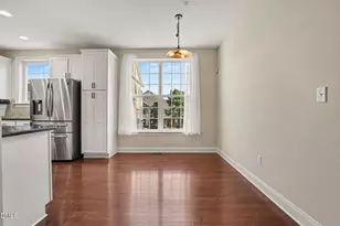 10510 Sablewood Dr, Raleigh, NC 27617 - Photo 10