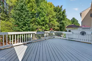 351 Bridgegate Dr, Cary, NC 27519 - Photo 10