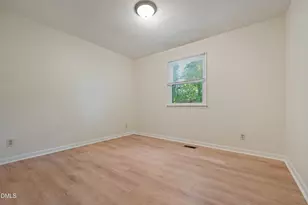 925 Fleming Dr, Durham, NC 27705 - Photo 10