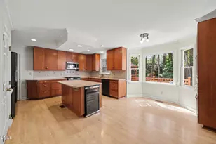 1108 Vestavia Woods Dr, Raleigh, NC 27615 - Photo 10