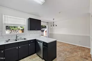 208 Crosspine Dr, Raleigh, NC 27603 - Photo 12