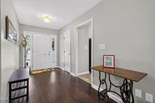 2312 Maplegreen Ln, Apex, NC 27502 - Photo 6
