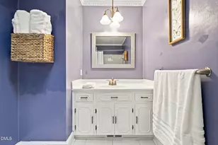 4904 Brookhurst Pl, Raleigh, NC 27609 - Photo 34