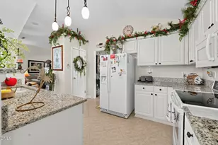 1325 Kendallwood Dr, Kernersville, NC 27284 - Photo 8