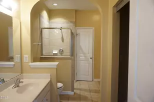 5455 Crescentview Pkwy, Raleigh, NC 27606 - Photo 8