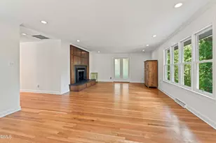 1126 Sourwood Dr, Chapel Hill, NC 27517 - Photo 6