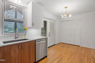 552 Moseley Ln, Raleigh, NC 27601 - Photo 8