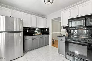 6520 Hearthstone Dr, Raleigh, NC 27615 - Photo 10