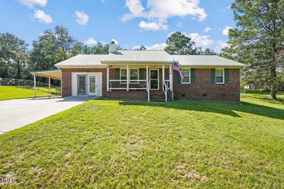 90 Oakridge Avenue, Spring Lake, NC 28390 - Photo 6