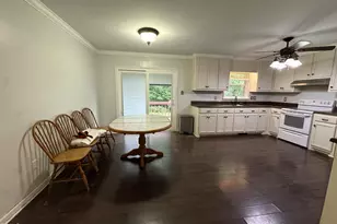 709 N Fir Ave, Siler City, NC 27344 - Photo 4